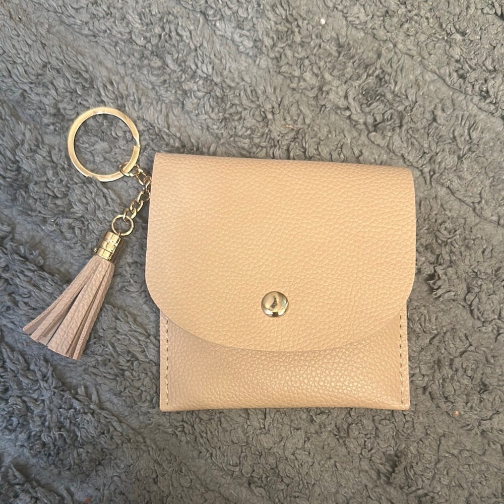 Lark & Ives Beige Card Holder